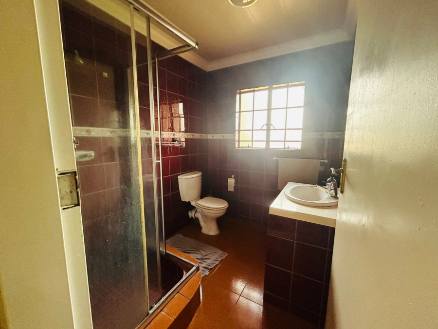 4 Bedroom Property for Sale in Dersley Gauteng