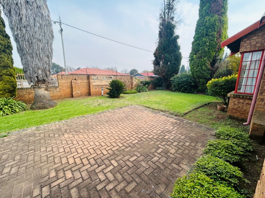 4 Bedroom Property for Sale in Dersley Gauteng