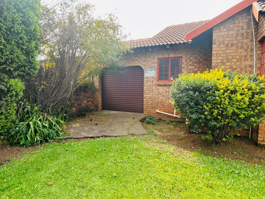 4 Bedroom Property for Sale in Dersley Gauteng