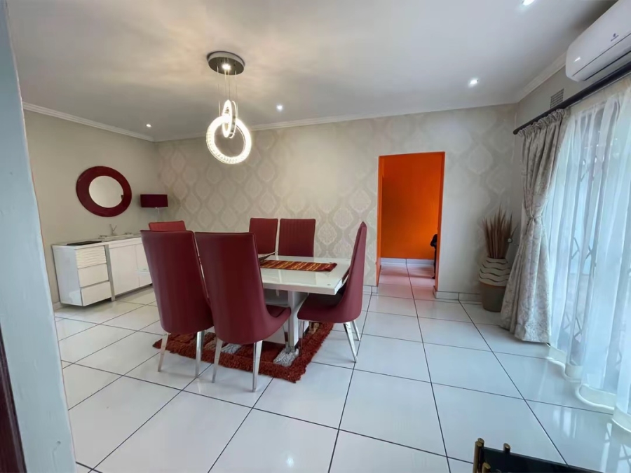 To Let 5 Bedroom Property for Rent in Parkhill Gardens Gauteng