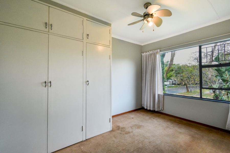 5 Bedroom Property for Sale in Nieuw Muckleneuk Gauteng