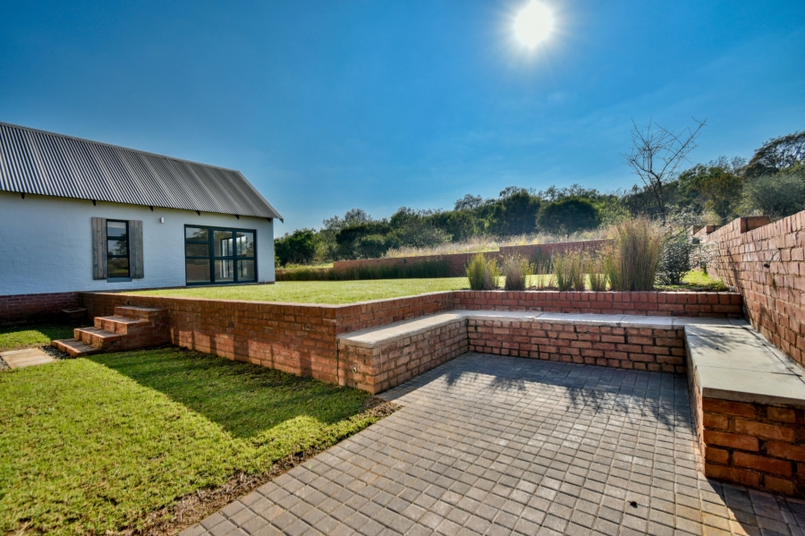 4 Bedroom Property for Sale in Waterlake Farm Lifestyle Estate Gauteng