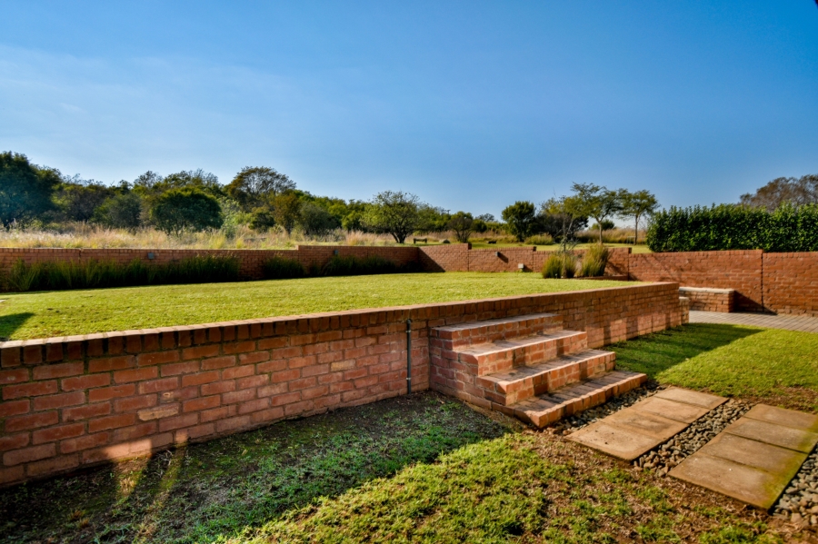 4 Bedroom Property for Sale in Waterlake Farm Lifestyle Estate Gauteng