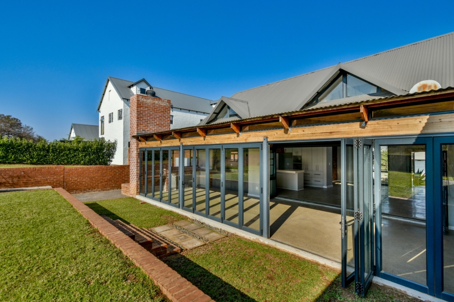 4 Bedroom Property for Sale in Waterlake Farm Lifestyle Estate Gauteng