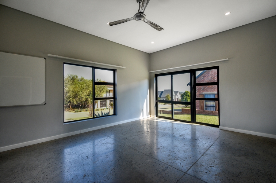 4 Bedroom Property for Sale in Waterlake Farm Lifestyle Estate Gauteng
