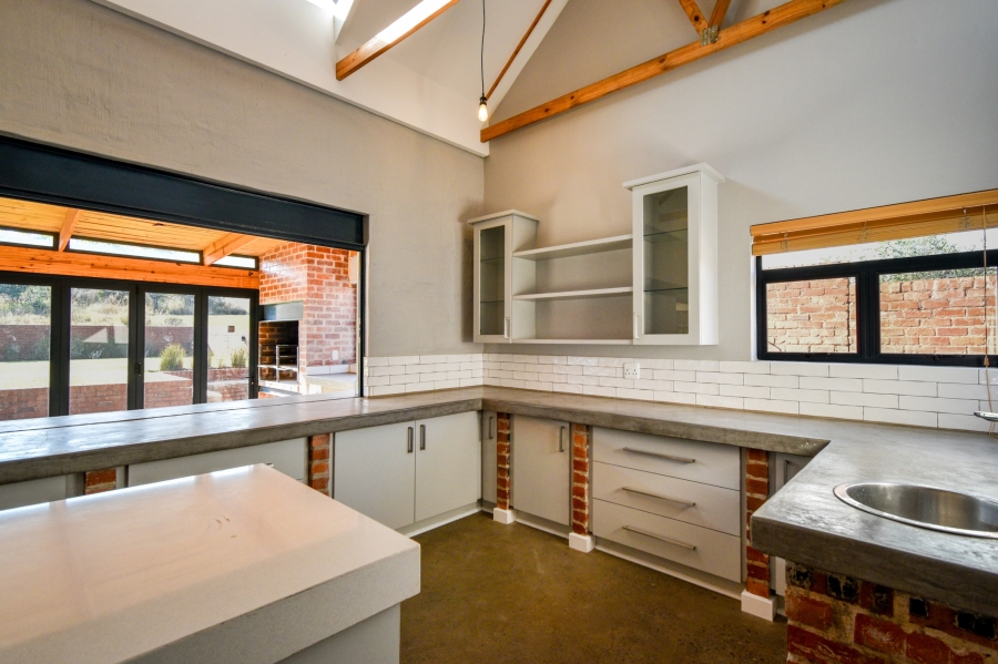 4 Bedroom Property for Sale in Waterlake Farm Lifestyle Estate Gauteng