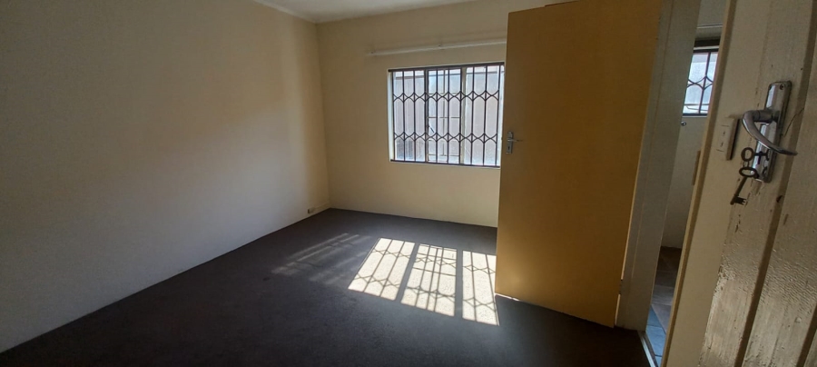 To Let 2 Bedroom Property for Rent in Benoni Orchards Ah Gauteng