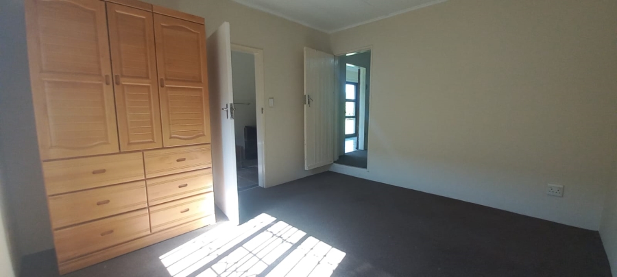 To Let 2 Bedroom Property for Rent in Benoni Orchards Ah Gauteng