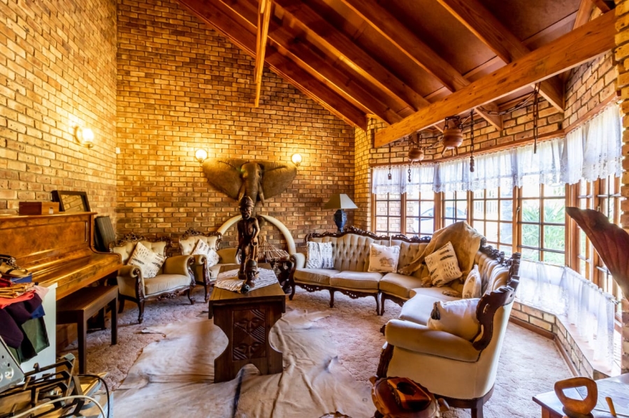 6 Bedroom Property for Sale in Ninapark Gauteng