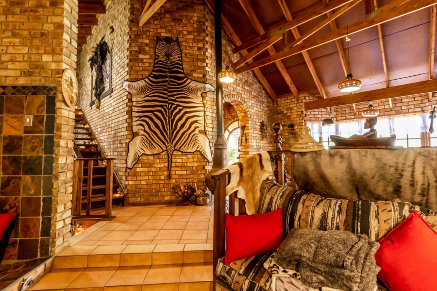 6 Bedroom Property for Sale in Ninapark Gauteng