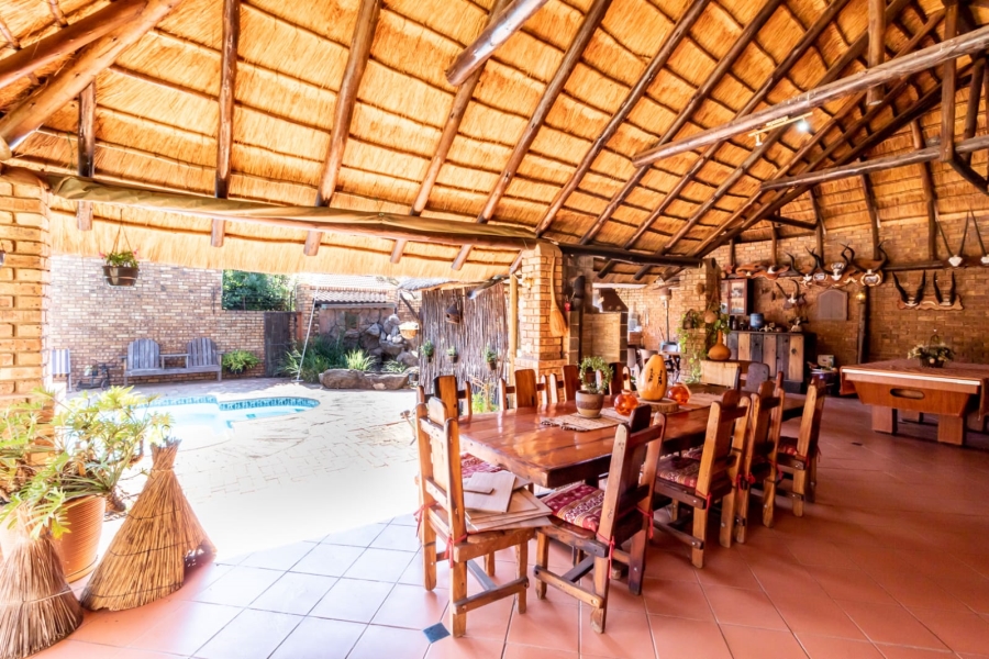 6 Bedroom Property for Sale in Ninapark Gauteng