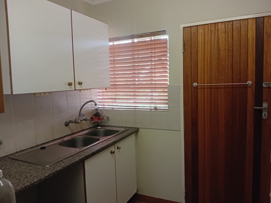 To Let 2 Bedroom Property for Rent in Faerie Glen Gauteng