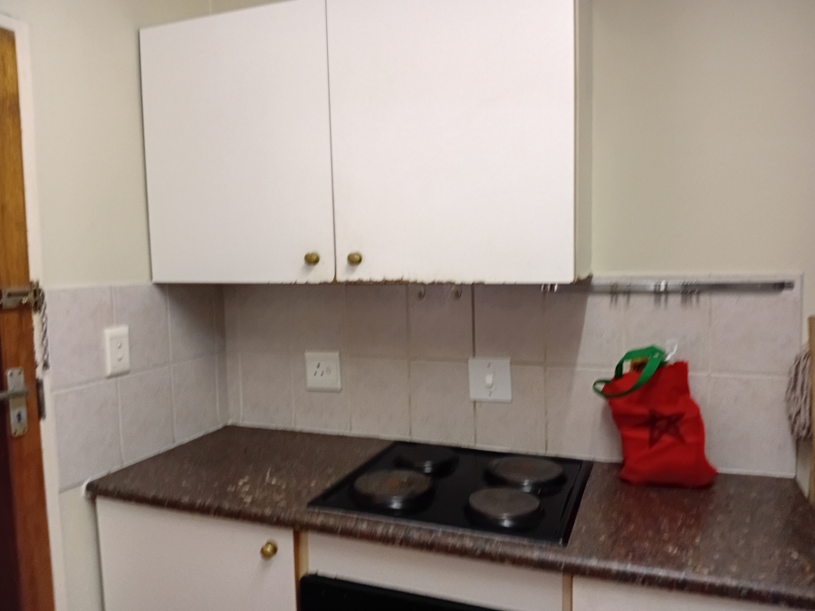 To Let 2 Bedroom Property for Rent in Faerie Glen Gauteng