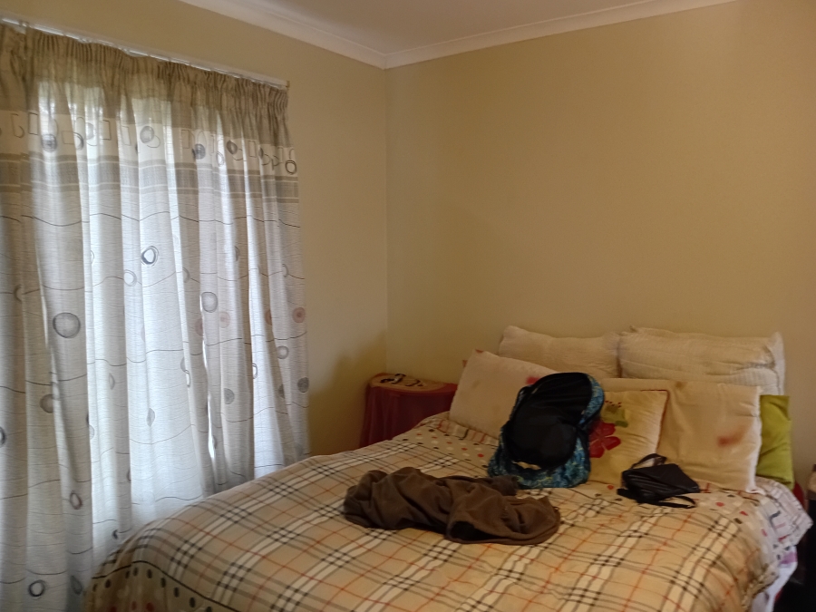 To Let 2 Bedroom Property for Rent in Faerie Glen Gauteng
