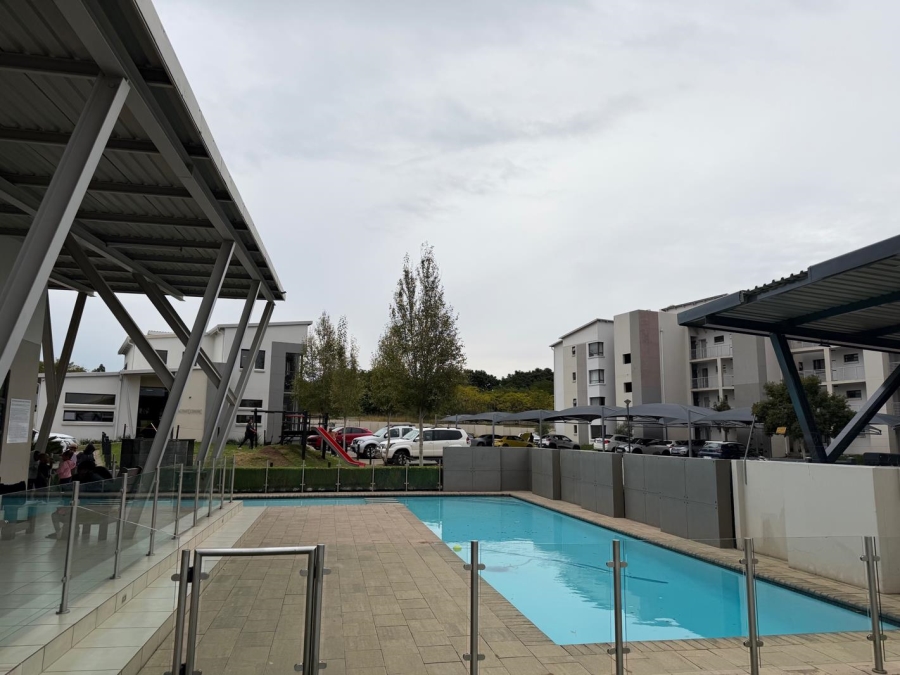 To Let 2 Bedroom Property for Rent in Broadacres Gauteng