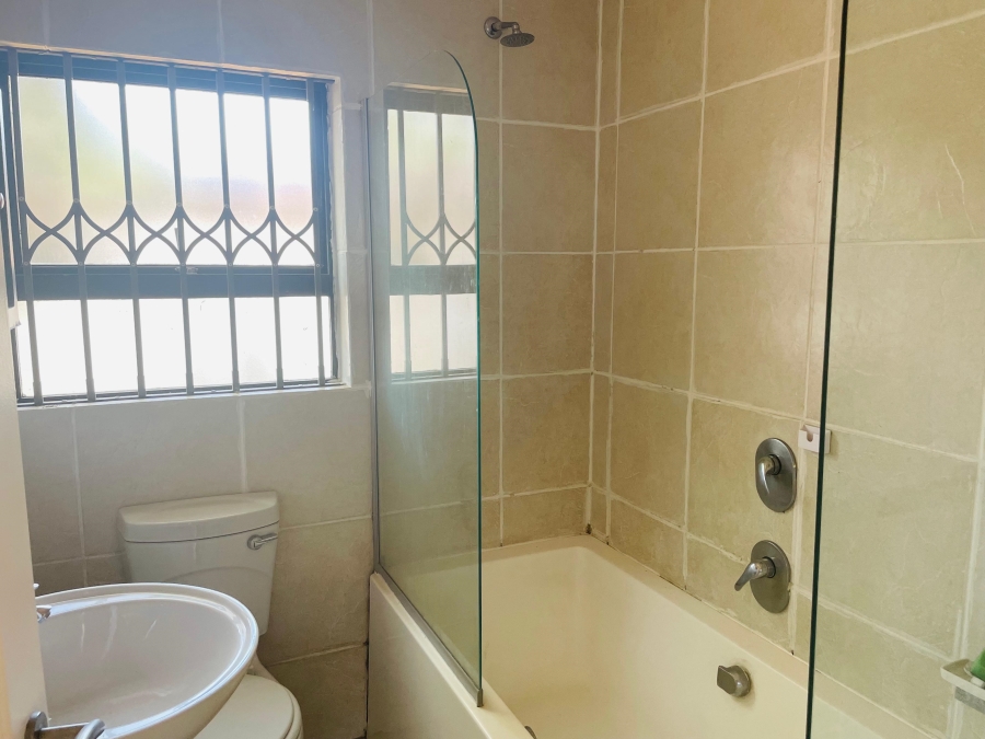2 Bedroom Property for Sale in Noordhang Gauteng