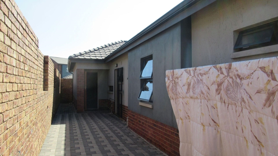 3 Bedroom Property for Sale in Cosmo City Gauteng