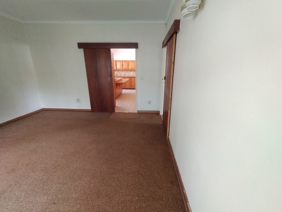 5 Bedroom Property for Sale in Florauna Gauteng