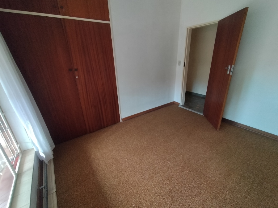 5 Bedroom Property for Sale in Florauna Gauteng