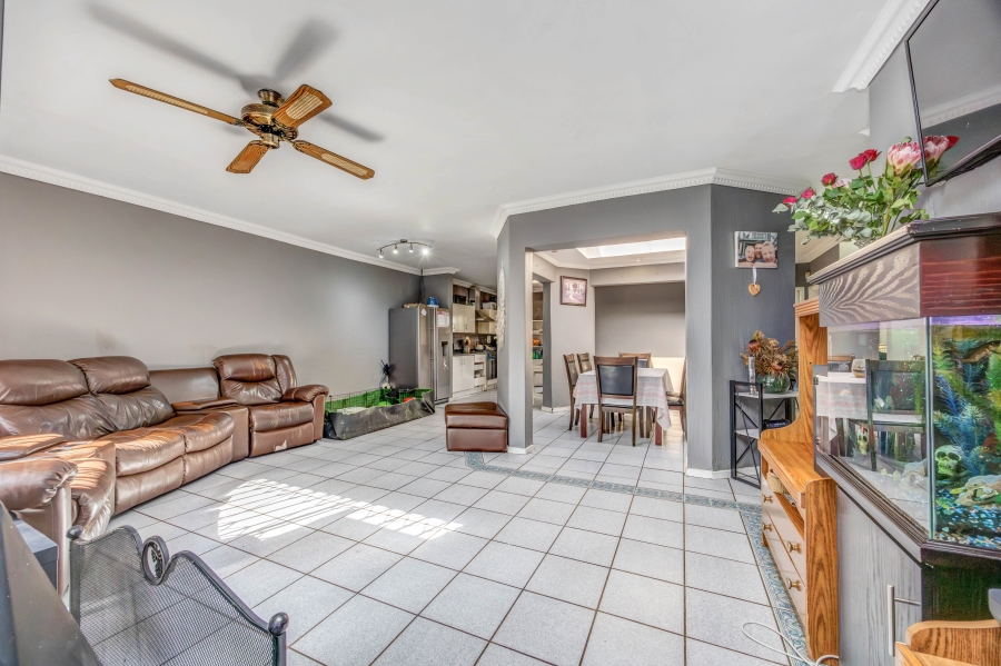 3 Bedroom Property for Sale in Sharonlea Gauteng