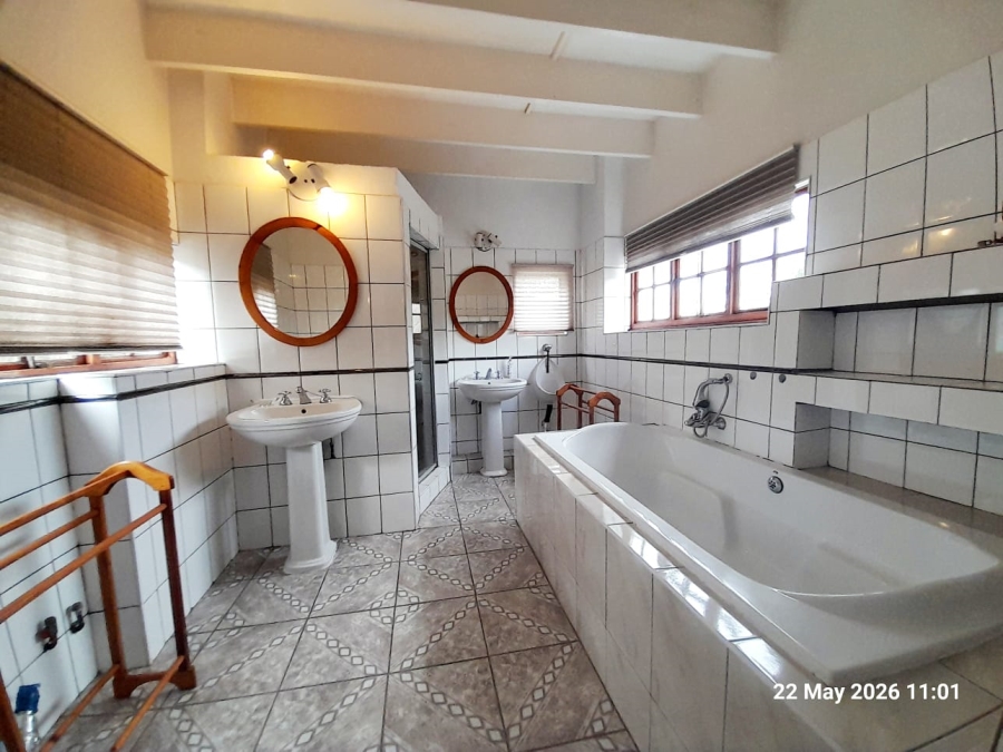 9 Bedroom Property for Sale in Roodeplaat Gauteng