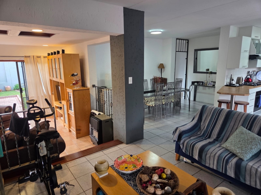 3 Bedroom Property for Sale in Sunninghill Gauteng