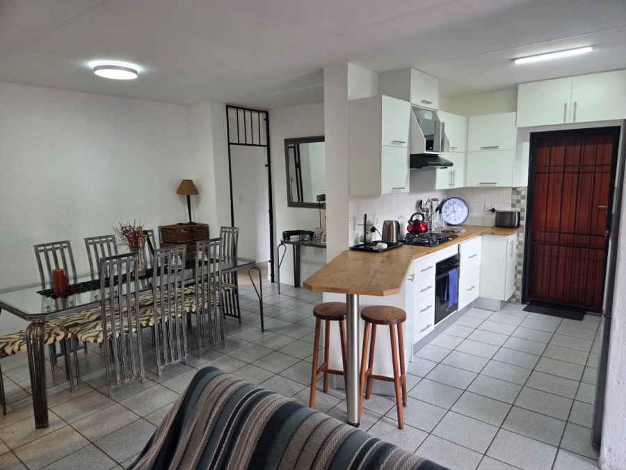 3 Bedroom Property for Sale in Sunninghill Gauteng