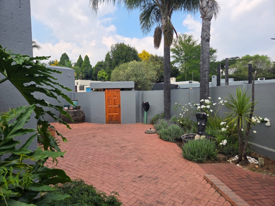 3 Bedroom Property for Sale in Sunninghill Gauteng