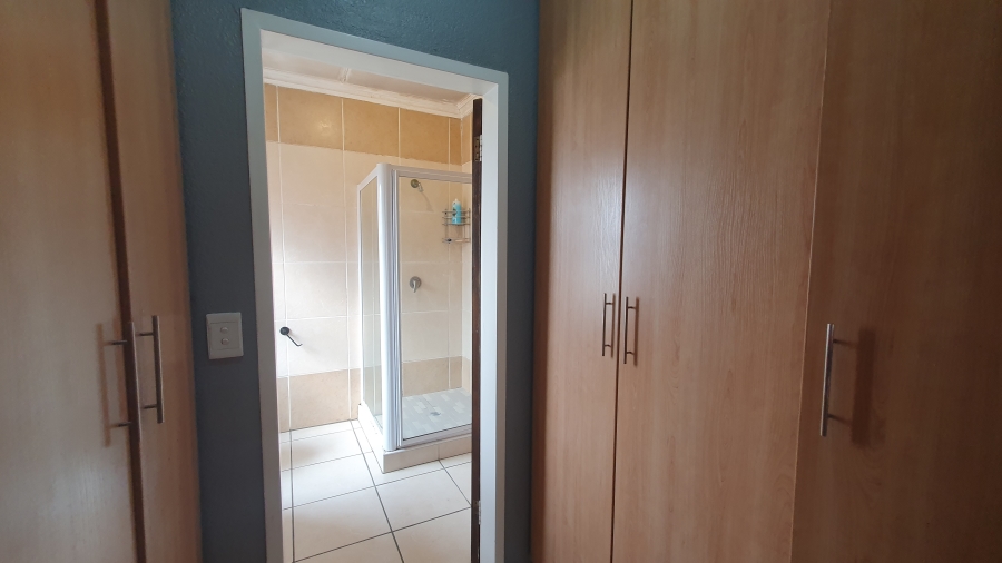2 Bedroom Property for Sale in Meyersdal Gauteng