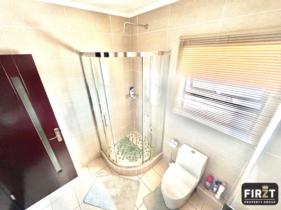 3 Bedroom Property for Sale in Blue Hills Gauteng