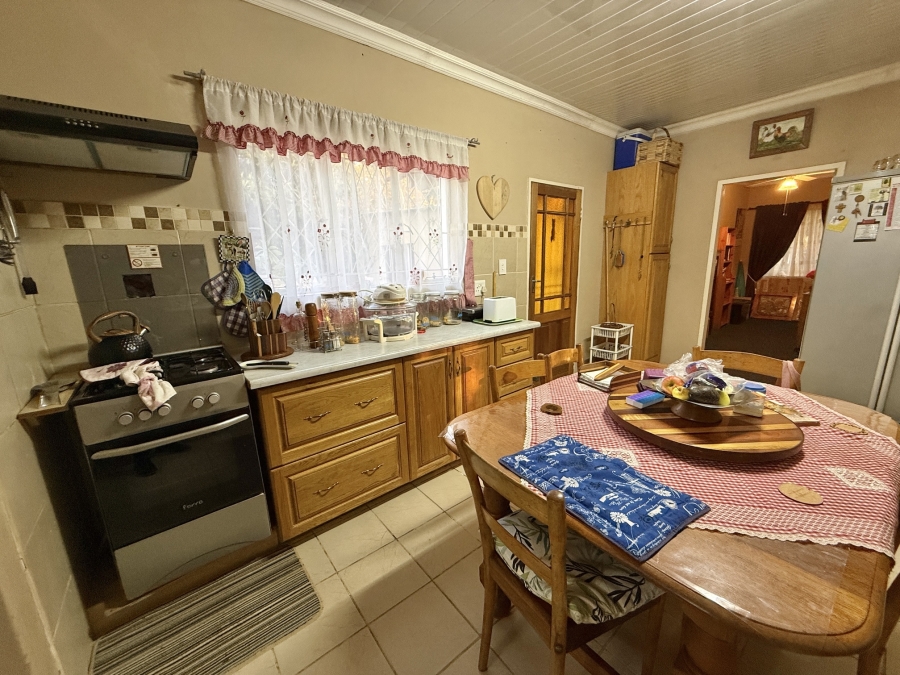 6 Bedroom Property for Sale in Lyttelton Manor Gauteng