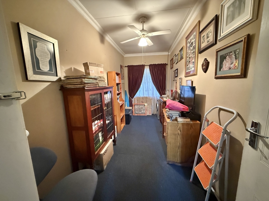 6 Bedroom Property for Sale in Lyttelton Manor Gauteng