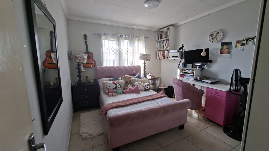 To Let 3 Bedroom Property for Rent in Cosmo City Gauteng