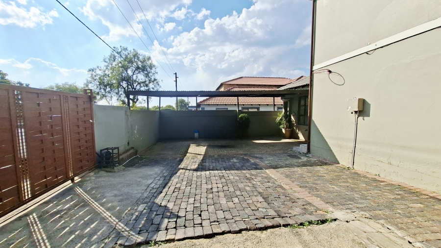 To Let 3 Bedroom Property for Rent in Cosmo City Gauteng