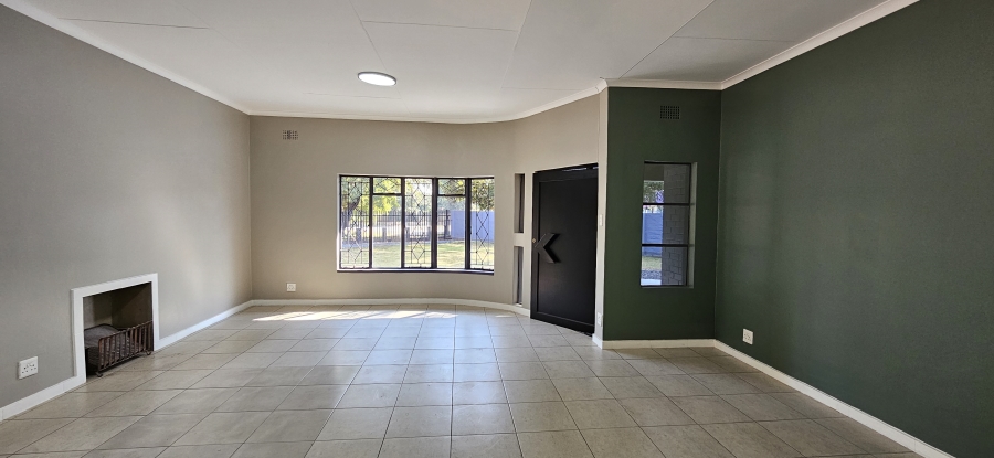 5 Bedroom Property for Sale in Three Rivers Gauteng