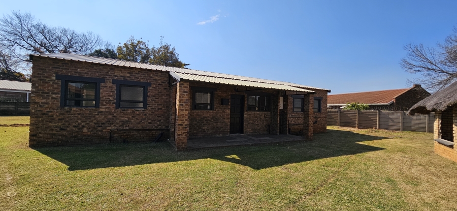 5 Bedroom Property for Sale in Three Rivers Gauteng