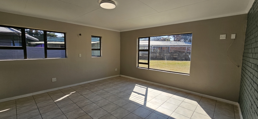 5 Bedroom Property for Sale in Three Rivers Gauteng