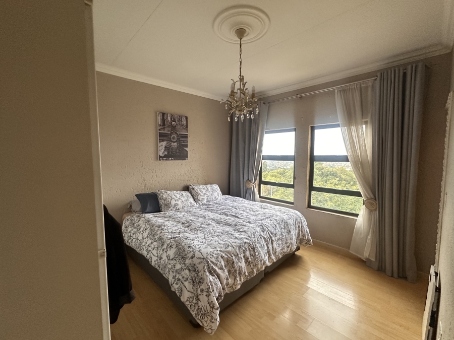 To Let 2 Bedroom Property for Rent in Constantia Kloof Gauteng