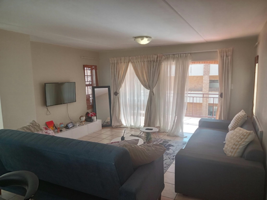 2 Bedroom Property for Sale in Noordwyk Gauteng