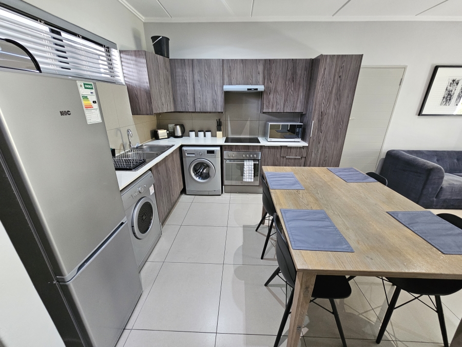 To Let 2 Bedroom Property for Rent in Sandown Gauteng