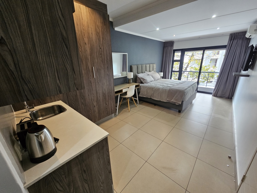 To Let 2 Bedroom Property for Rent in Sandown Gauteng