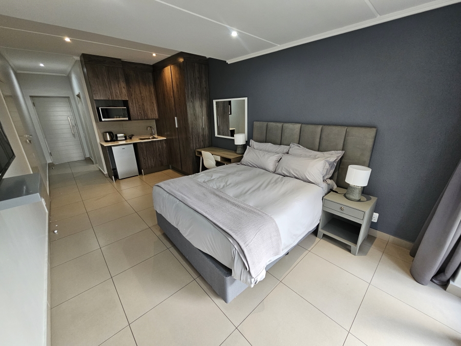 To Let 2 Bedroom Property for Rent in Sandown Gauteng