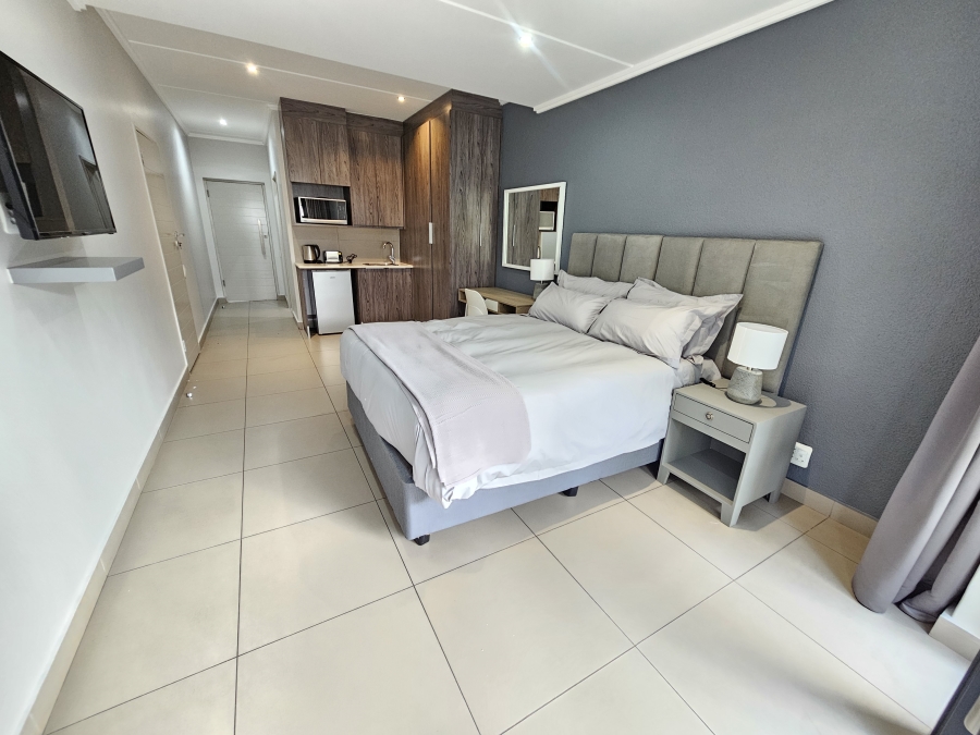 To Let 2 Bedroom Property for Rent in Sandown Gauteng