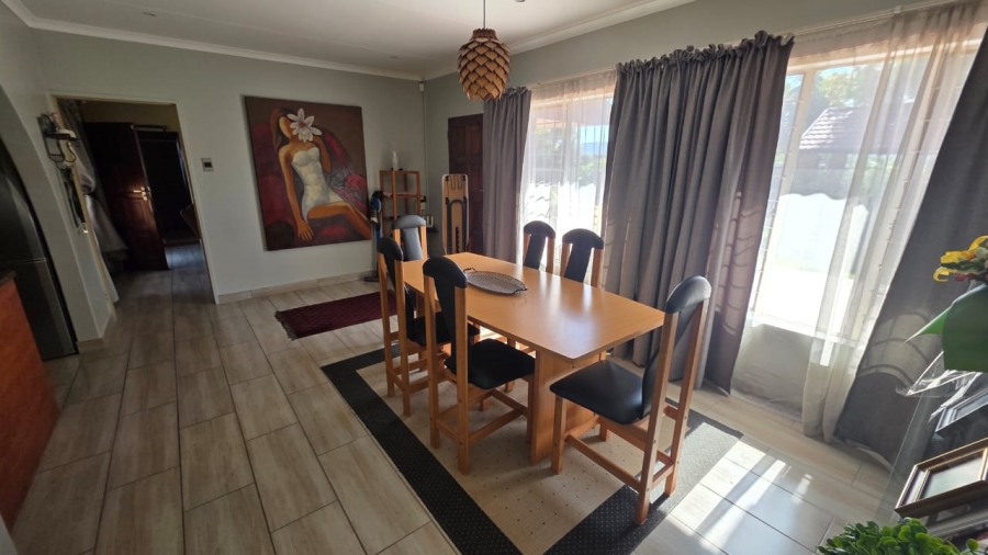 6 Bedroom Property for Sale in Doornpoort Gauteng