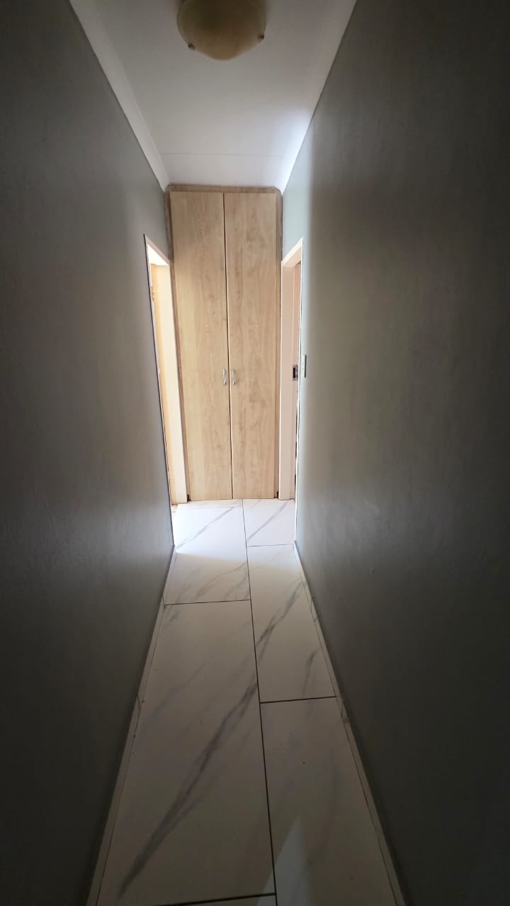 6 Bedroom Property for Sale in Doornpoort Gauteng