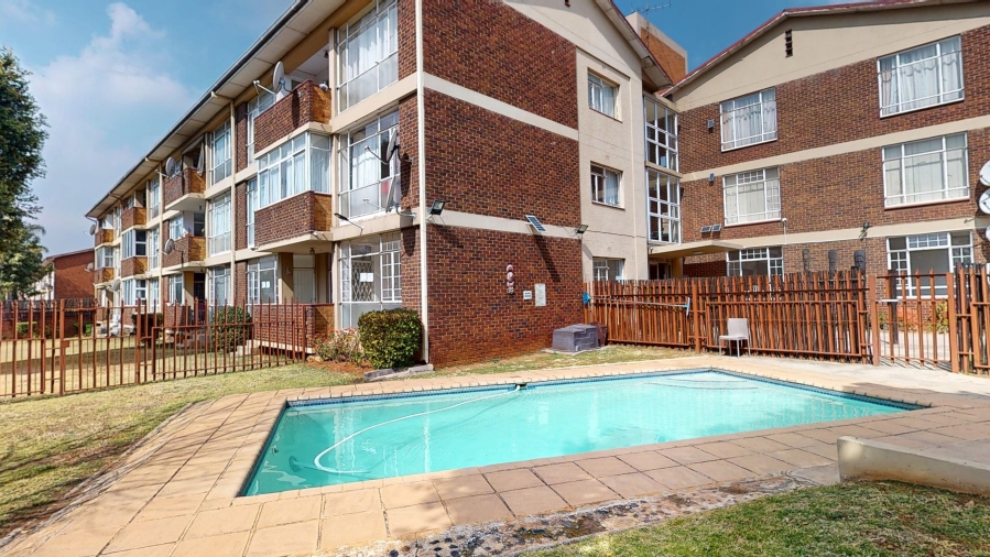 2 Bedroom Property for Sale in Denlee Gauteng
