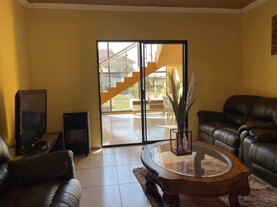 5 Bedroom Property for Sale in Eligwa Estate Gauteng