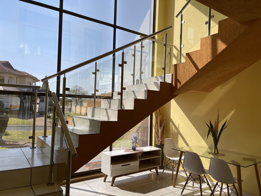 5 Bedroom Property for Sale in Eligwa Estate Gauteng