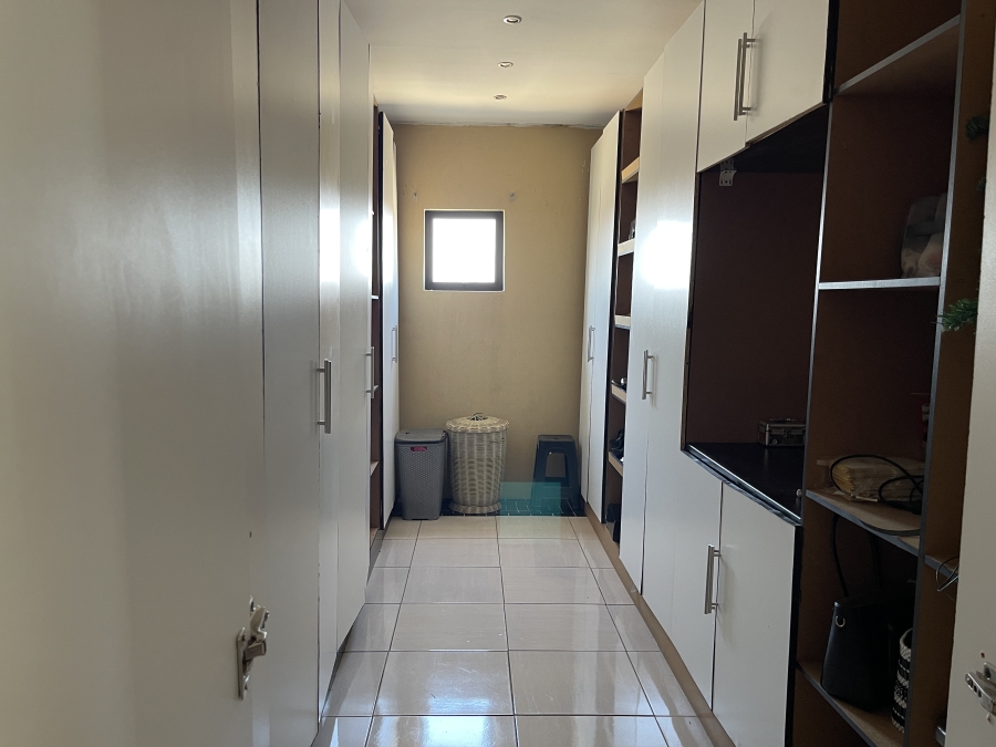 5 Bedroom Property for Sale in Eligwa Estate Gauteng