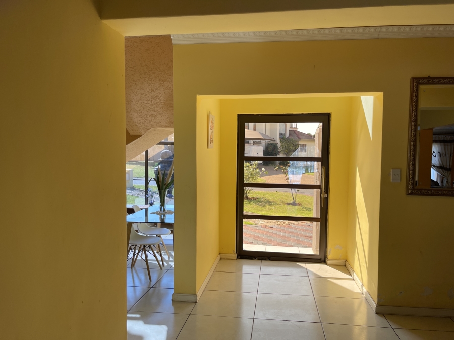 5 Bedroom Property for Sale in Eligwa Estate Gauteng